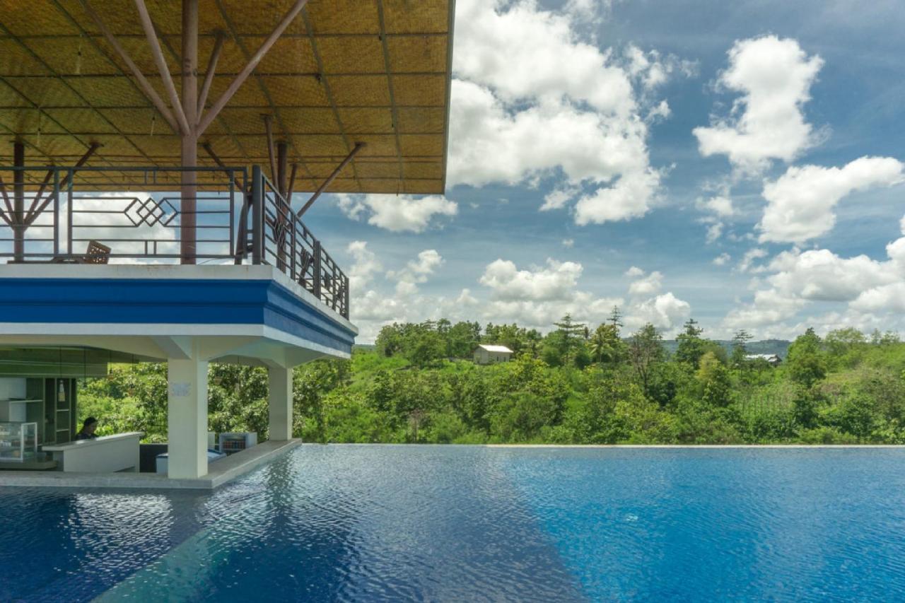Отель Reddoorz @ Tambolaka Sumba Lokokaki Экстерьер фото