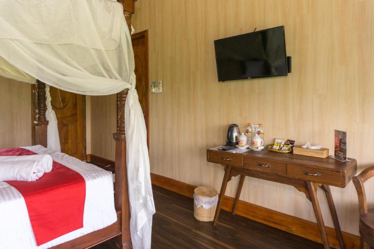 Отель Reddoorz @ Tambolaka Sumba Lokokaki Экстерьер фото